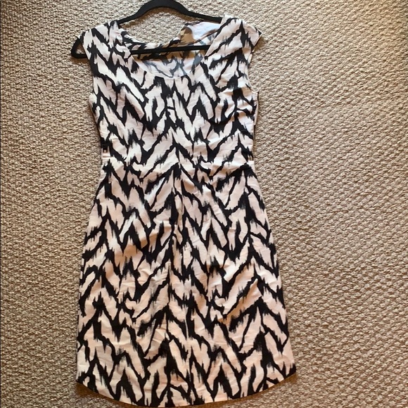 Lot of Size 2 Armani exchange dresses - Picture 6 of 7